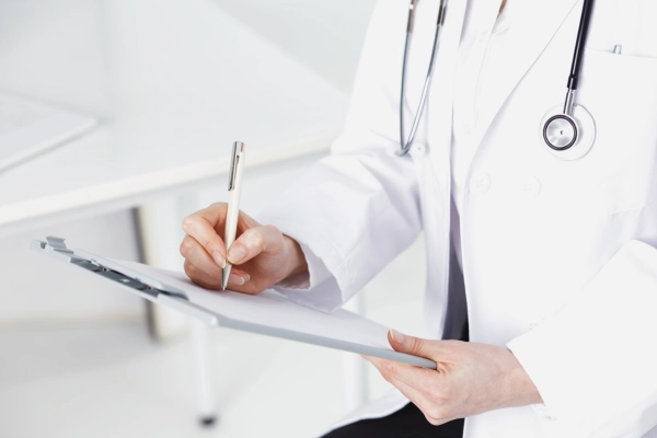 Medical Chronology vs Medical Summary Key Differences for Attorneys